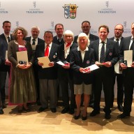 © Landratsamt Traunstein: 25 und 40 Jahre Bayerisches Rotes Kreuz